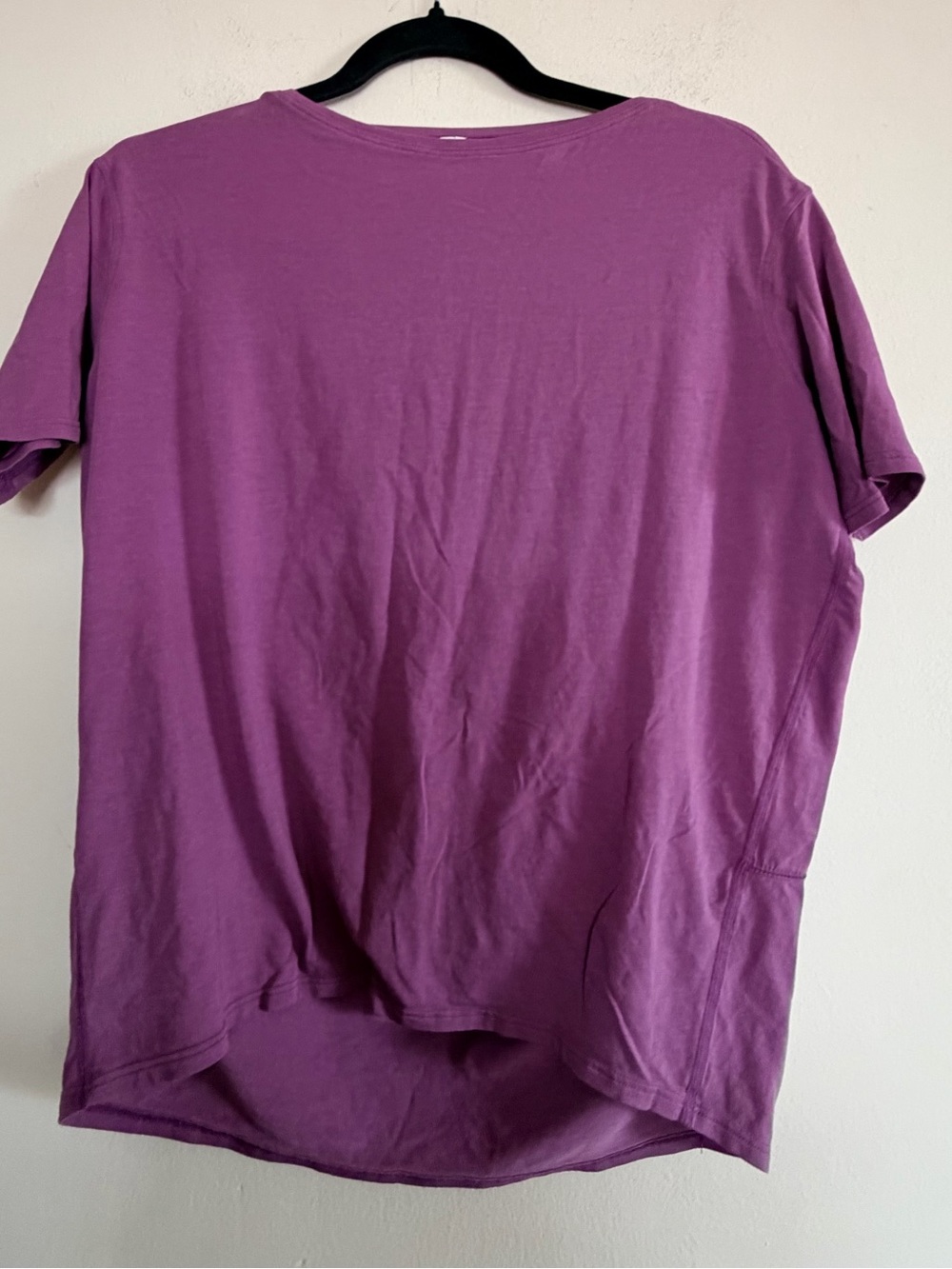 Lululemon Casual Crew Neck Shirt in Purple